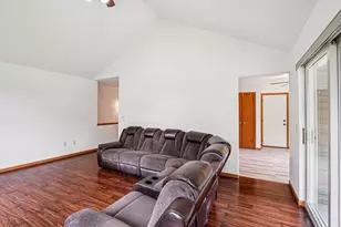 510 Oakridge Dr, Portage, WI 53901 - Photo 11