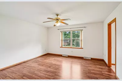 510 Oakridge Drive, Portage, WI 53901 - Photo 29