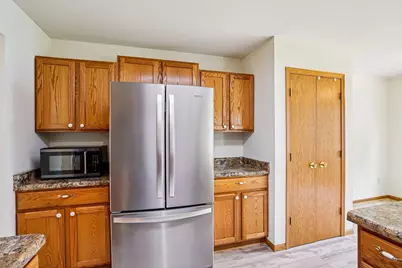 510 Oakridge Drive, Portage, WI 53901 - Photo 21