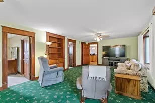 6988 Schneider Rd, Middleton, WI 53562 - Photo 9