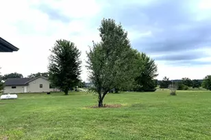 N5585 Shea Ln, Albany, WI 53502 - Photo 37