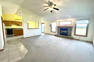 N5585 Shea Ln, Albany, WI 53502 - Photo 9