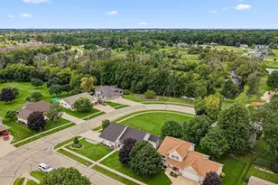 736 Fern St, Waupun, WI 53963 - Photo 7