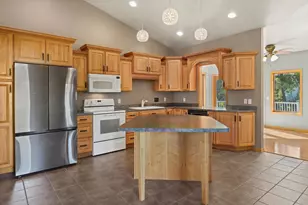 1016 Eagle Ln, Poynette, WI 53955 - Photo 3