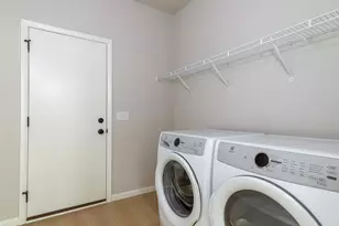 8008 Laufenberg Blvd, Cross Plains, WI 53528 - Photo 9