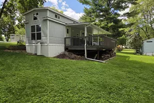 423 Skyline Dr, Edgerton, WI 53534 - Photo 1