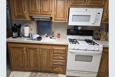 423 Skyline Drive, Edgerton, WI 53534 - Photo 7