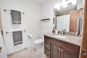 3716 Lexington Cir, Middleton, WI 53562 - Photo 35