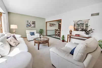 3716 Lexington Circle, Middleton, WI 53562 - Photo 7