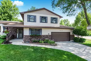 3716 Lexington Cir, Middleton, WI 53562 - Photo 73