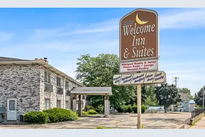 240 E Fond Du Lac Street, Ripon, WI 54971 - Photo 1