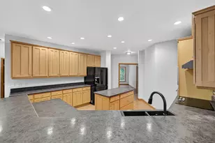 W2691 Zurfluh Rd, Albany, WI 53502 - Photo 9