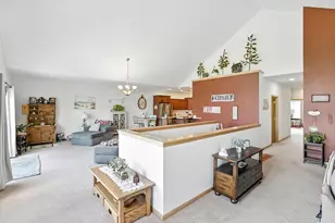 711 Cherokee Path, Lake Mills, WI 53551 - Photo 3