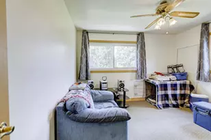 2765 Oak Knoll Ln, Stoughton, WI 53589 - Photo 17