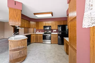 613 Mohawk Court, Waterloo, WI 53594 - Photo 9