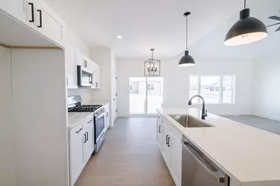 1833 E Kyle Circle, Beloit, WI 53511 - Photo 11