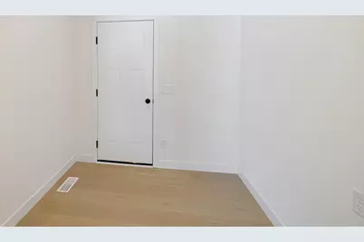 1833 E Kyle Circle, Beloit, WI 53511 - Photo 15