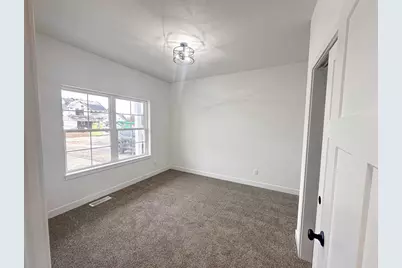 1815 E Kyle Circle, Beloit, WI 53511 - Photo 7