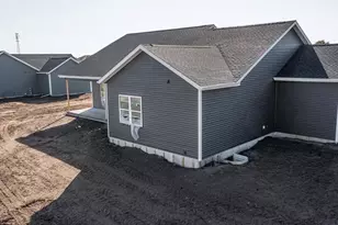 1815 E Kyle Circle, Beloit, WI 53511 - Photo 13