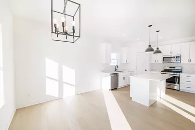 1739 E Kyle Circle, Beloit, WI 53511 - Photo 13