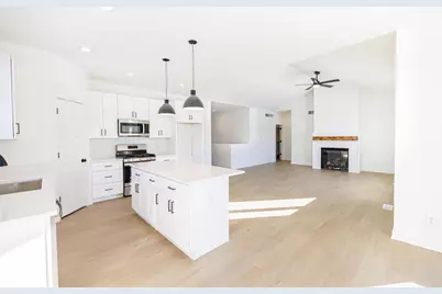 1739 E Kyle Circle, Beloit, WI 53511 - Photo 11