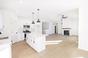 1739 E Kyle Circle, Beloit, WI 53511 - Photo 11