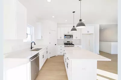 1739 E Kyle Circle, Beloit, WI 53511 - Photo 9