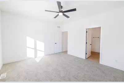 1739 E Kyle Circle, Beloit, WI 53511 - Photo 23