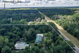 W5693 Highlife Dr, Necedah, WI 54646 - Photo 9