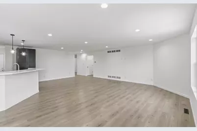 690 N Main Street, Fall River, WI 53932 - Photo 15