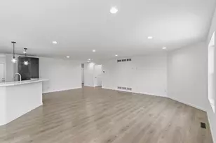 690 N Main St, Fall River, WI 53932 - Photo 15