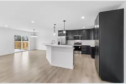 690 N Main Street, Fall River, WI 53932 - Photo 5