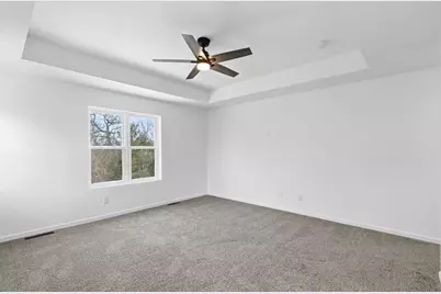 692 N Main Street, Fall River, WI 53932 - Photo 23