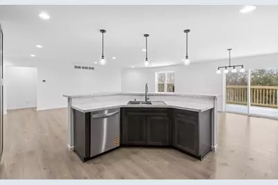 692 N Main Street, Fall River, WI 53932 - Photo 9