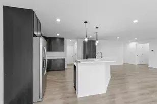 692 N Main St, Fall River, WI 53932 - Photo 7