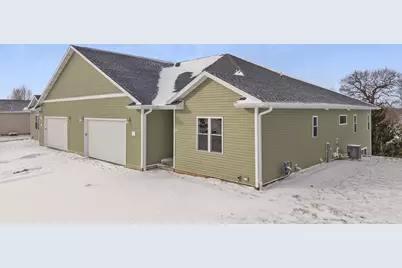 692 N Main Street, Fall River, WI 53932 - Photo 49