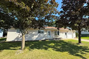 305 E Crocker St, Fox Lake, WI 53933 - Photo 5