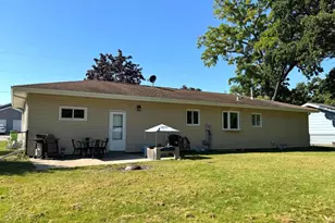 305 E Crocker St, Fox Lake, WI 53933 - Photo 35