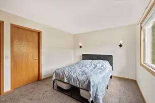 6973 Chester Dr, Madison, WI 53719 - Photo 21