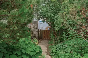 5511 Mendota Dr, Middleton, WI 53562 - Photo 7