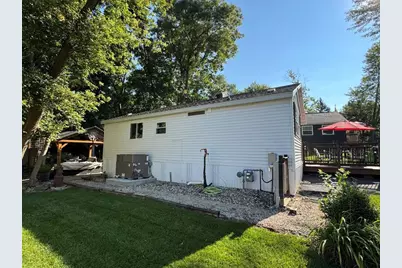 461 Aspen Way, Edgerton, WI 53534 - Photo 17