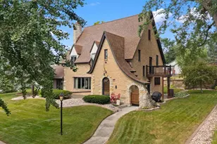 523 W Edgewater St, Portage, WI 53901 - Photo 67