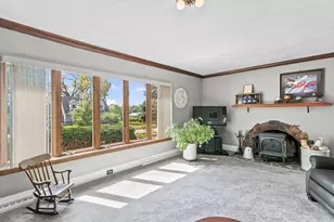 523 W Edgewater St, Portage, WI 53901 - Photo 25