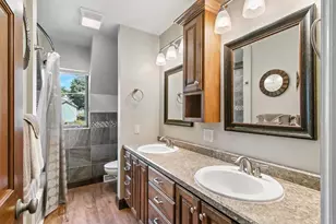 523 W Edgewater St, Portage, WI 53901 - Photo 37