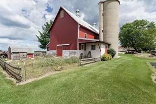 722 Maple Grove Rd, Edgerton, WI 53534 - Photo 19