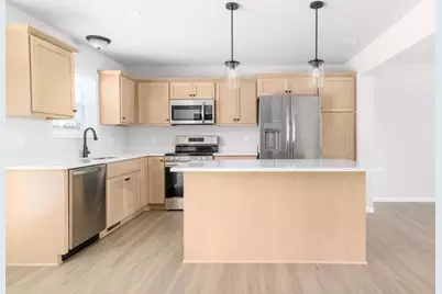 1833 Waverly Way, Sun Prairie, WI 53590 - Photo 5