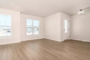 6401 Prairie Wood Dr, Mcfarland, WI 53558 - Photo 3