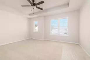 6401 Prairie Wood Dr, Mcfarland, WI 53558 - Photo 7