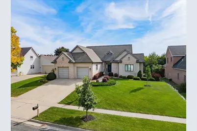 725 S 2nd Street, Mount Horeb, WI 53572 - Photo 1
