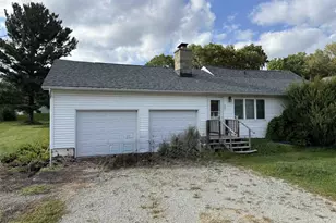 205 Juneau St, Lowell, WI 53557 - Photo 1